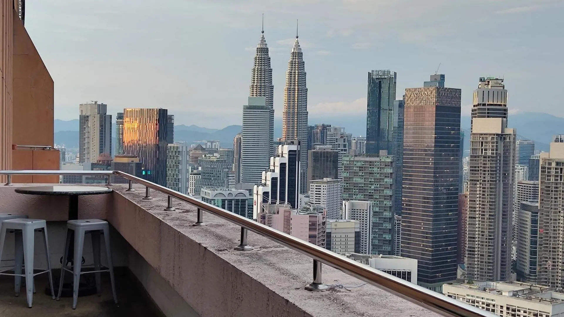 Times Square Services Star Apartment At Malaysia Куала-Лумпур